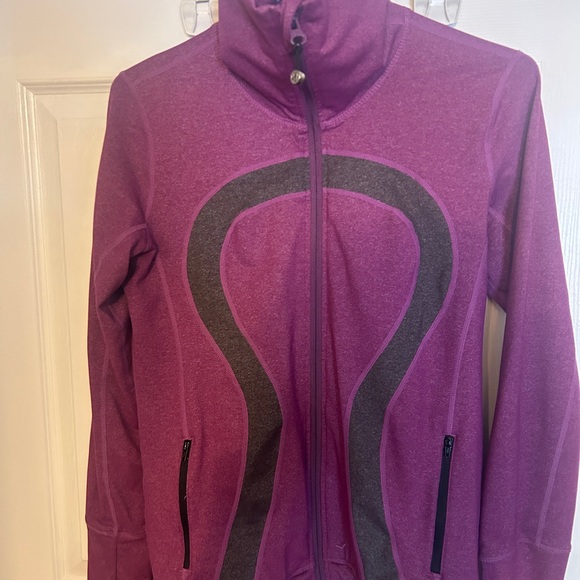 Lululemon sweater - Picture 1 of 8